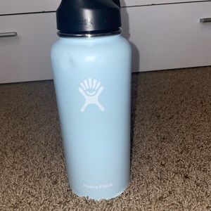 Light Blue Hydroflask!
